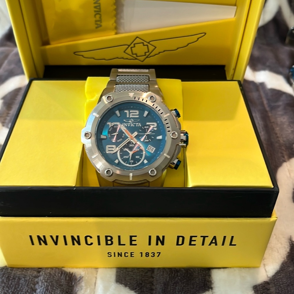 Invicta speedway chronograph watch, 51mm.